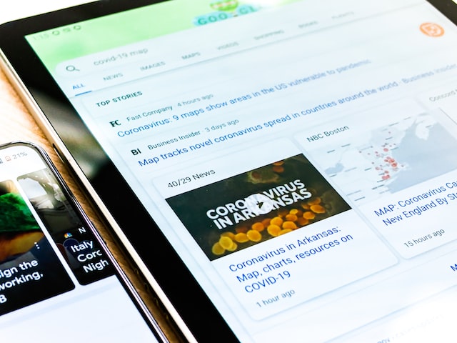 Homepage. Carousel with 3 top-rated products and general product listing.